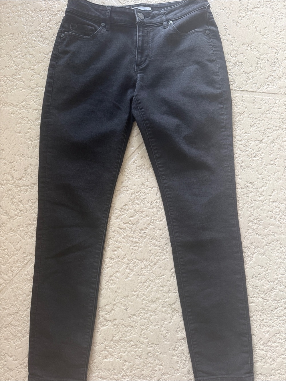 LOFT Black Skinny Jeans - Sleek Stretch Denim 28/6